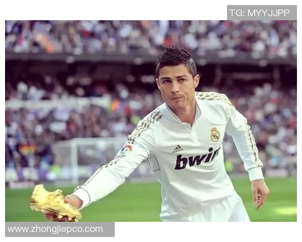 为国争光的足球明星们在绿茵场上书写传奇与荣耀的故事 为国争光的足球明星们在绿茵场上书写传奇与荣耀的故事