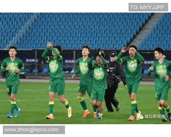 杭州篮球队在城市联赛中的团队协作表现分析与点评 杭州篮球队在城市联赛中的团队协作表现分析与点评