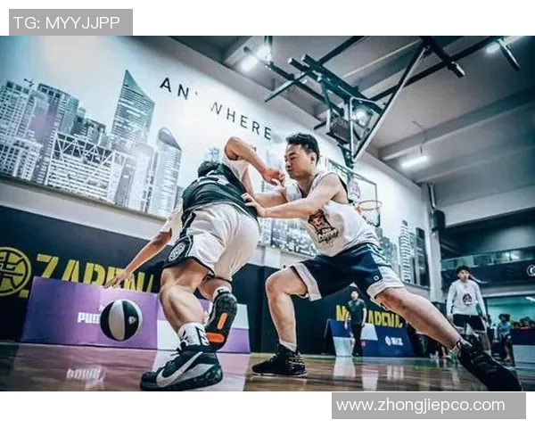 羽毛球场上的坚持与梦想:杨秀英的运动人生深度对话 羽毛球场上的坚持与梦想:杨秀英的运动人生深度对话